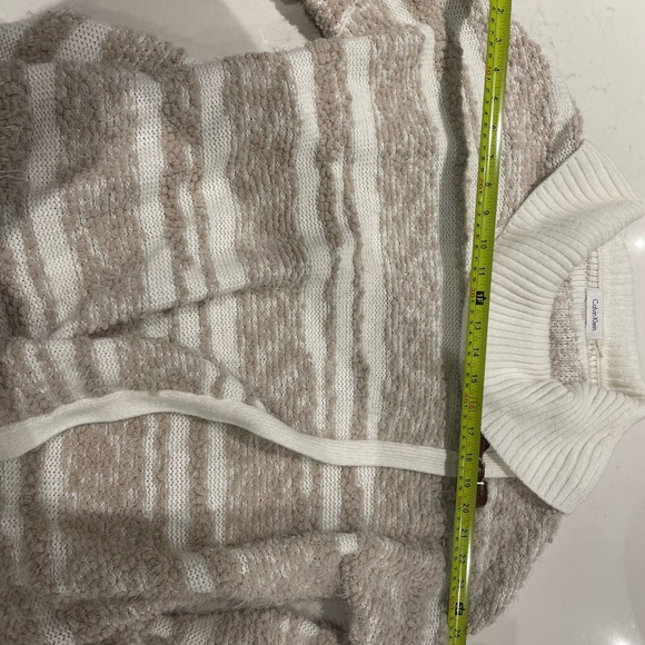 Calvin Klein Oversized Sweater - Picture 3 of 4